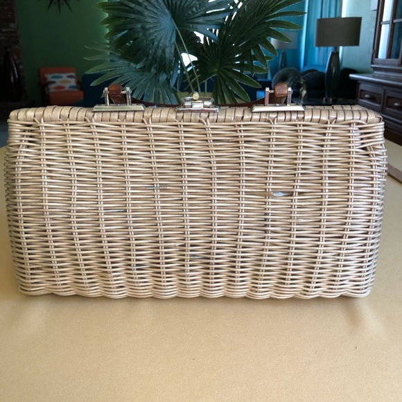 Vintage Wicker Purse - Picture 5 of 10